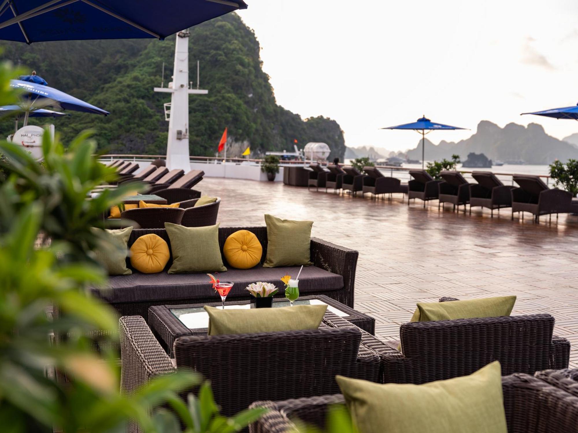 Hotel Erina Cruise By Hag Ha Long Exterior foto