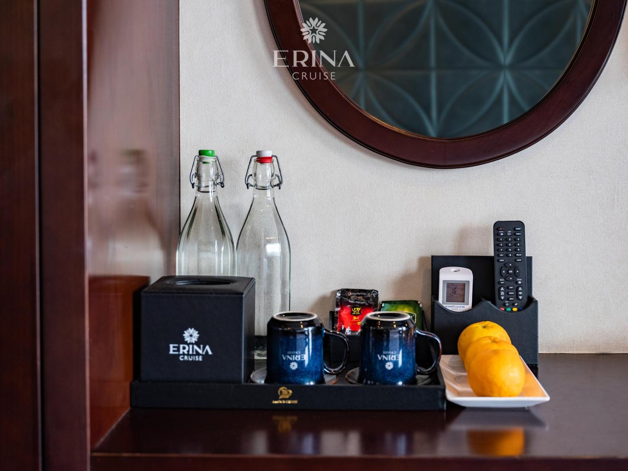 Hotel Erina Cruise By Hag Ha Long Exterior foto