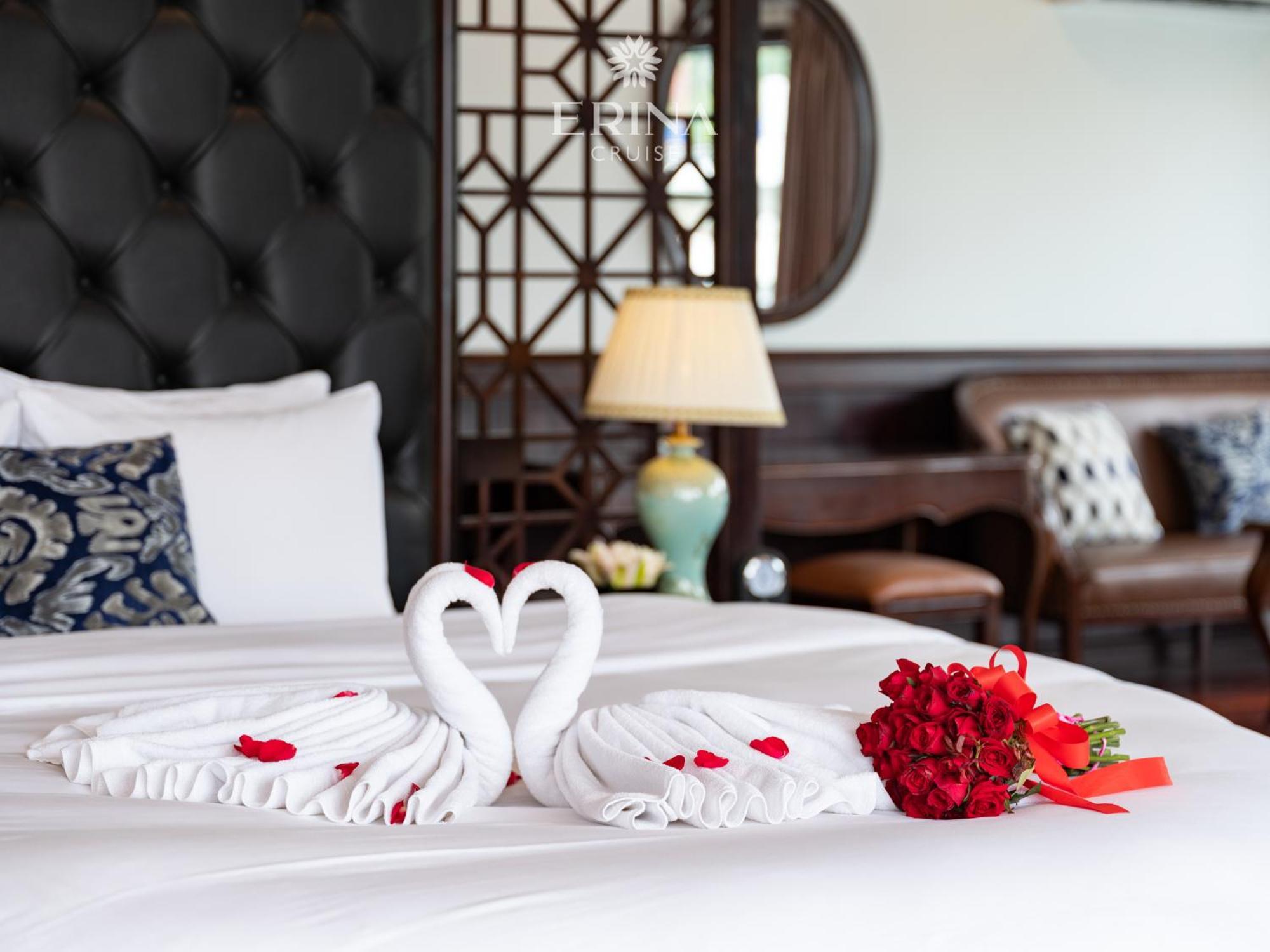 Hotel Erina Cruise By Hag Ha Long Exterior foto